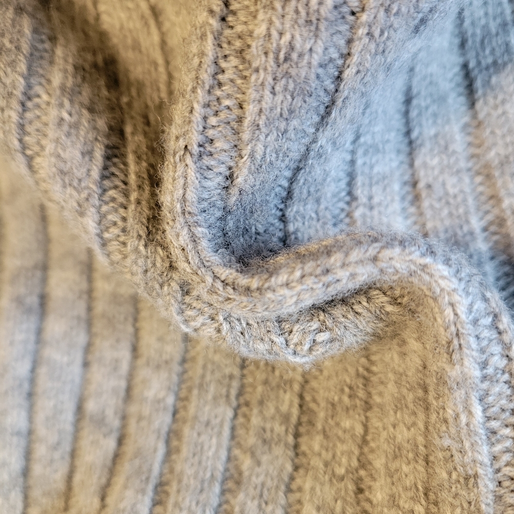 Rag & Bone women's gray Wool Dale Merino long-sleeved Sweater size medium - Picture 8 of 16